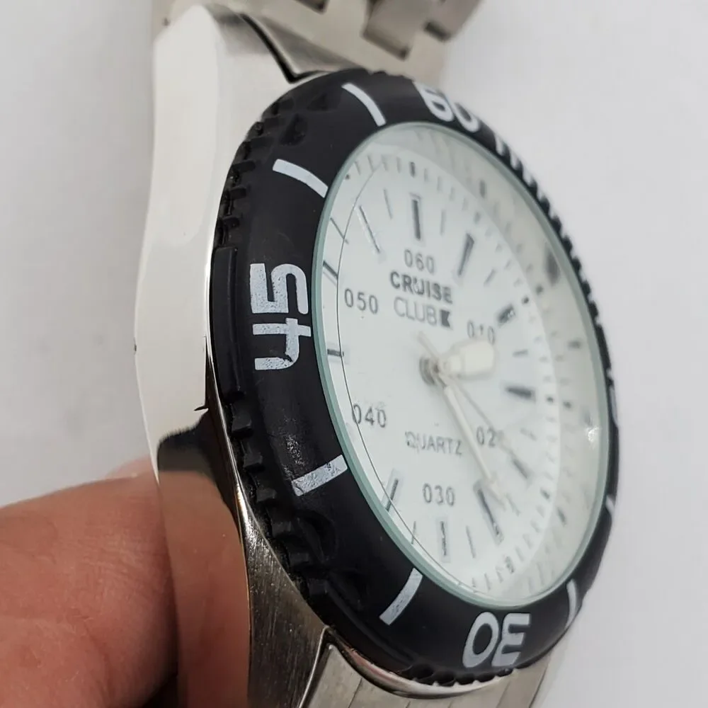 Men's Watch 41MM White Dial Black Bezel Gray Bracelet Band 8.5